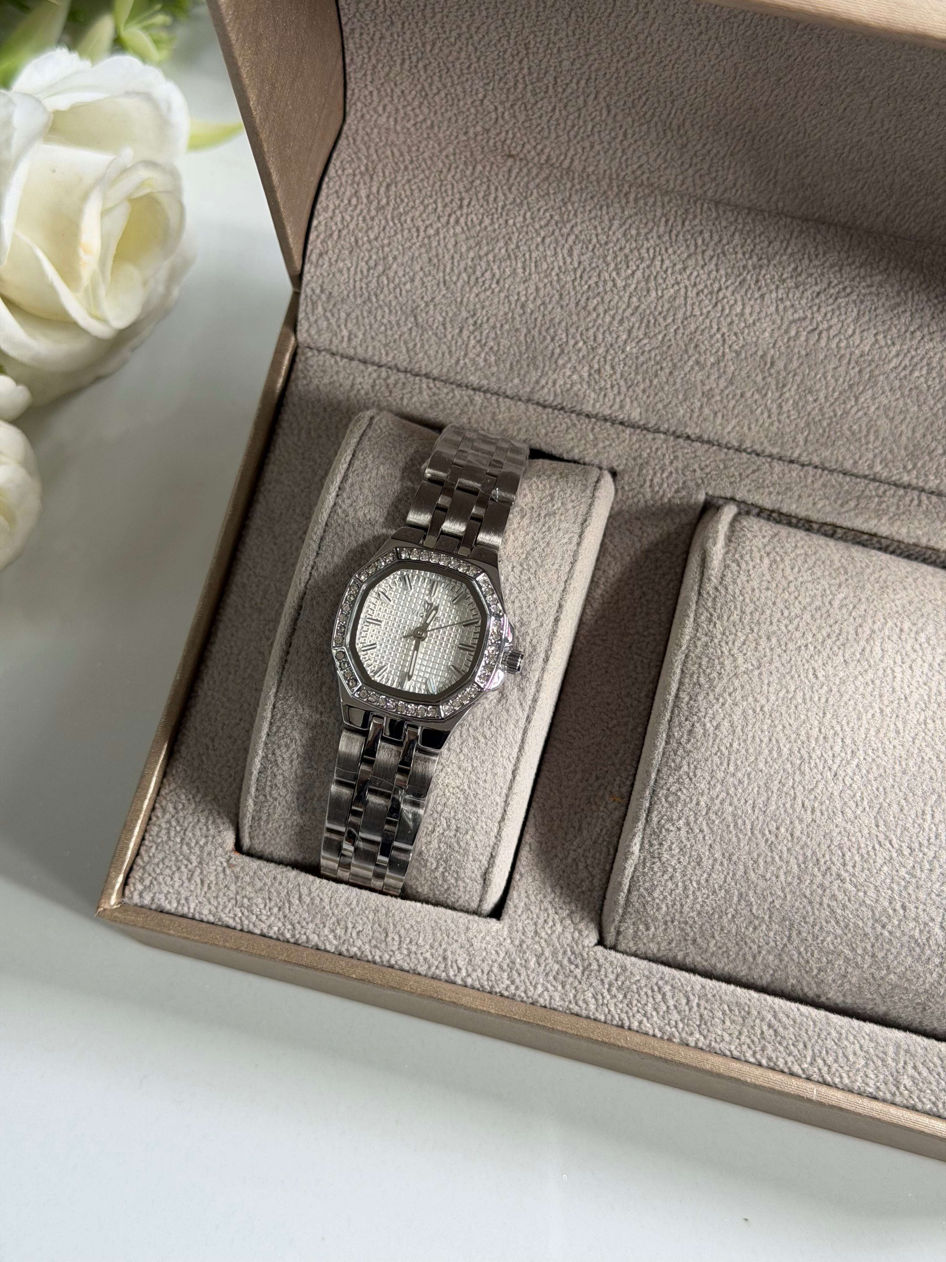 Vintage watch W14