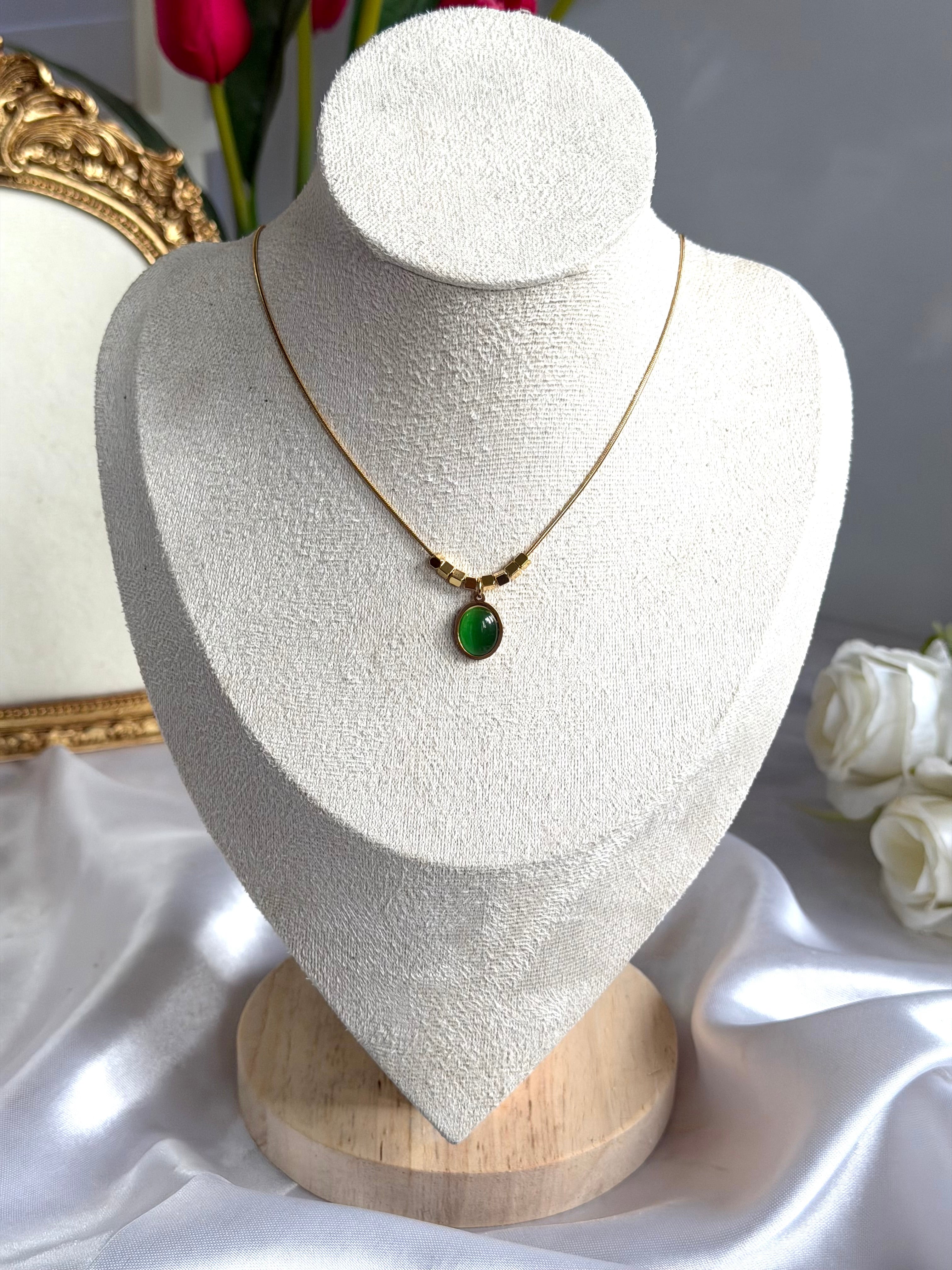 Necklace N24