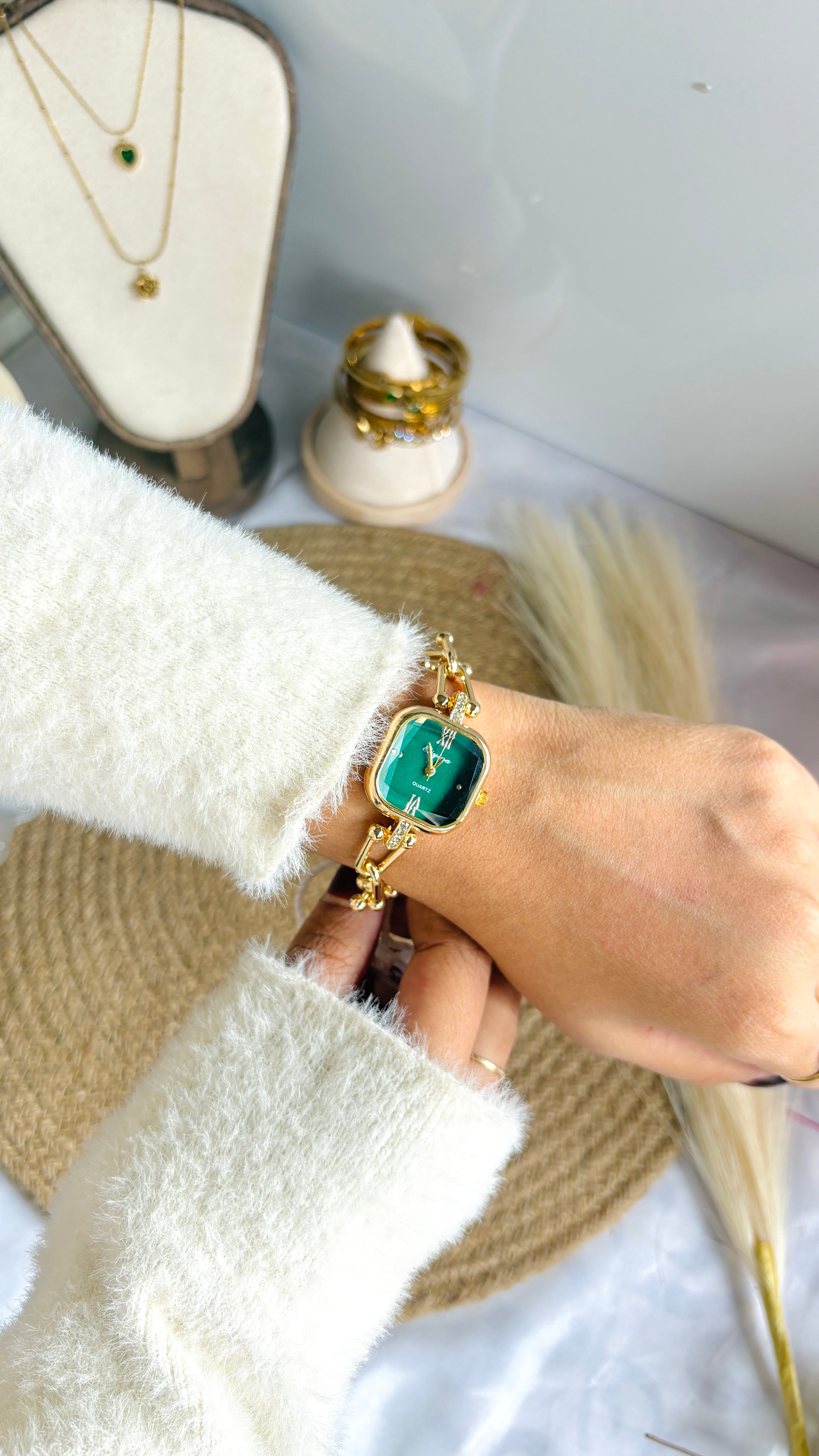 Emerald Luxe Women’s Watch – Gold Stainless Steel Bracelet