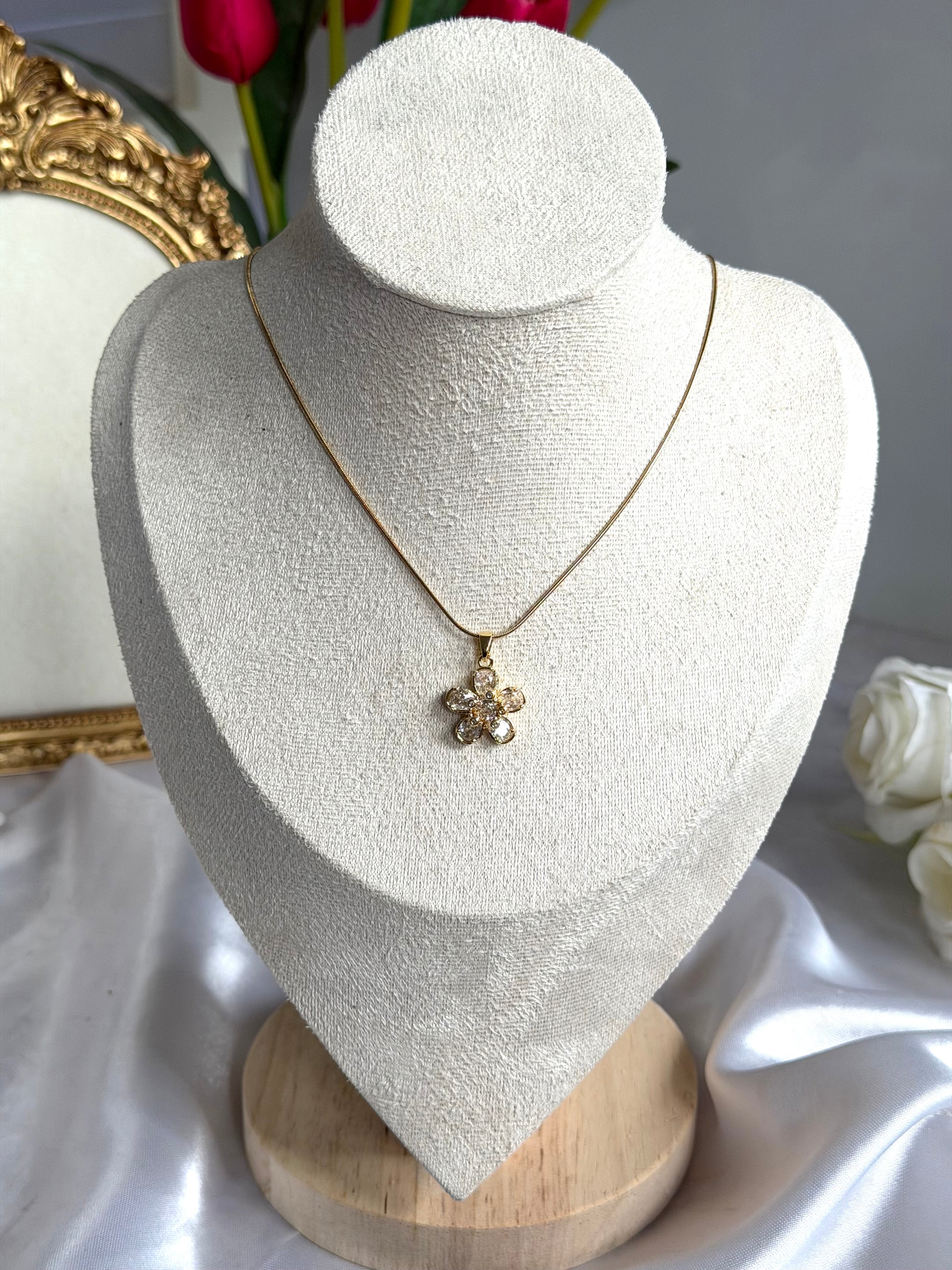 Necklace N34