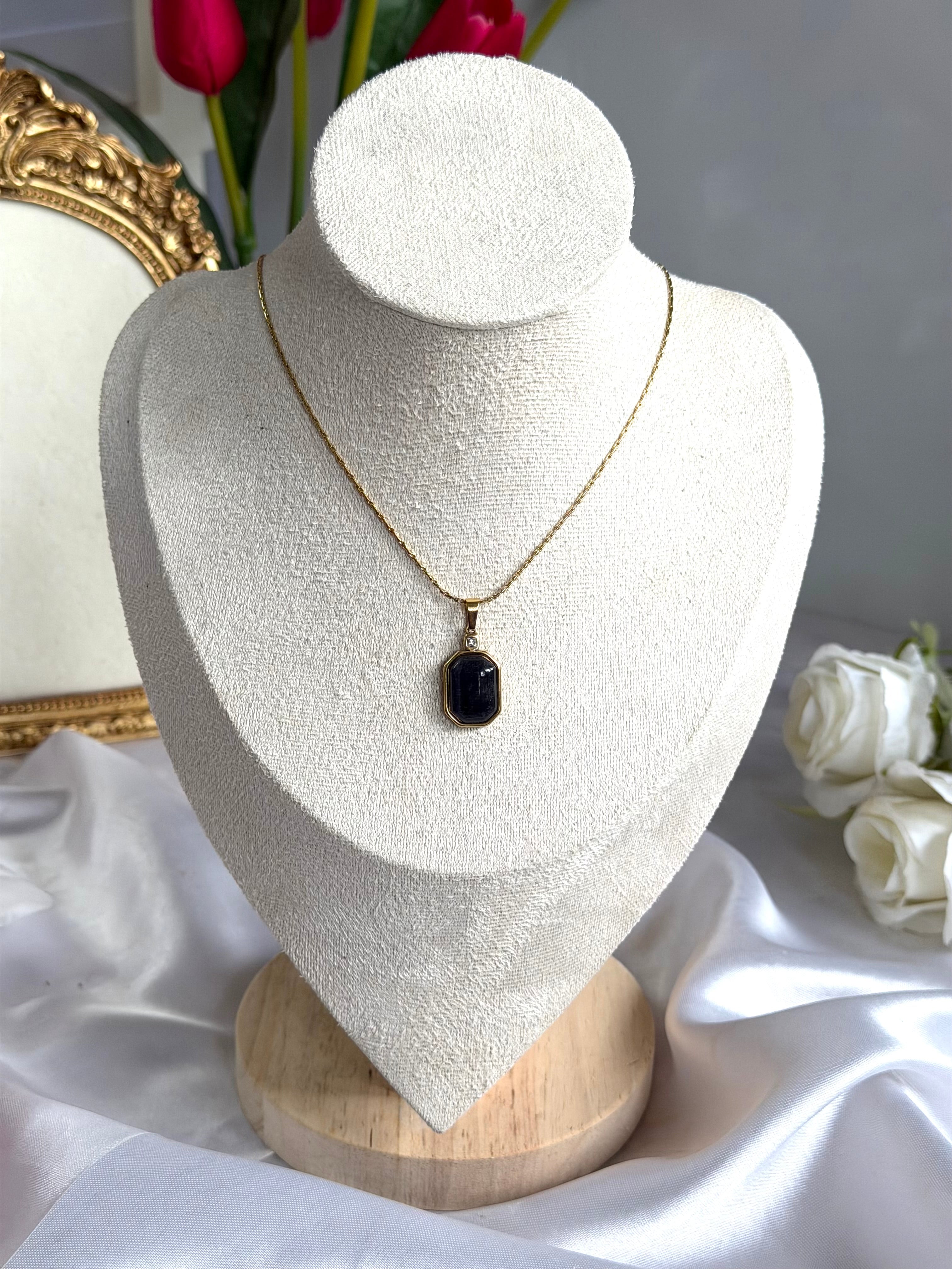 Necklace N21