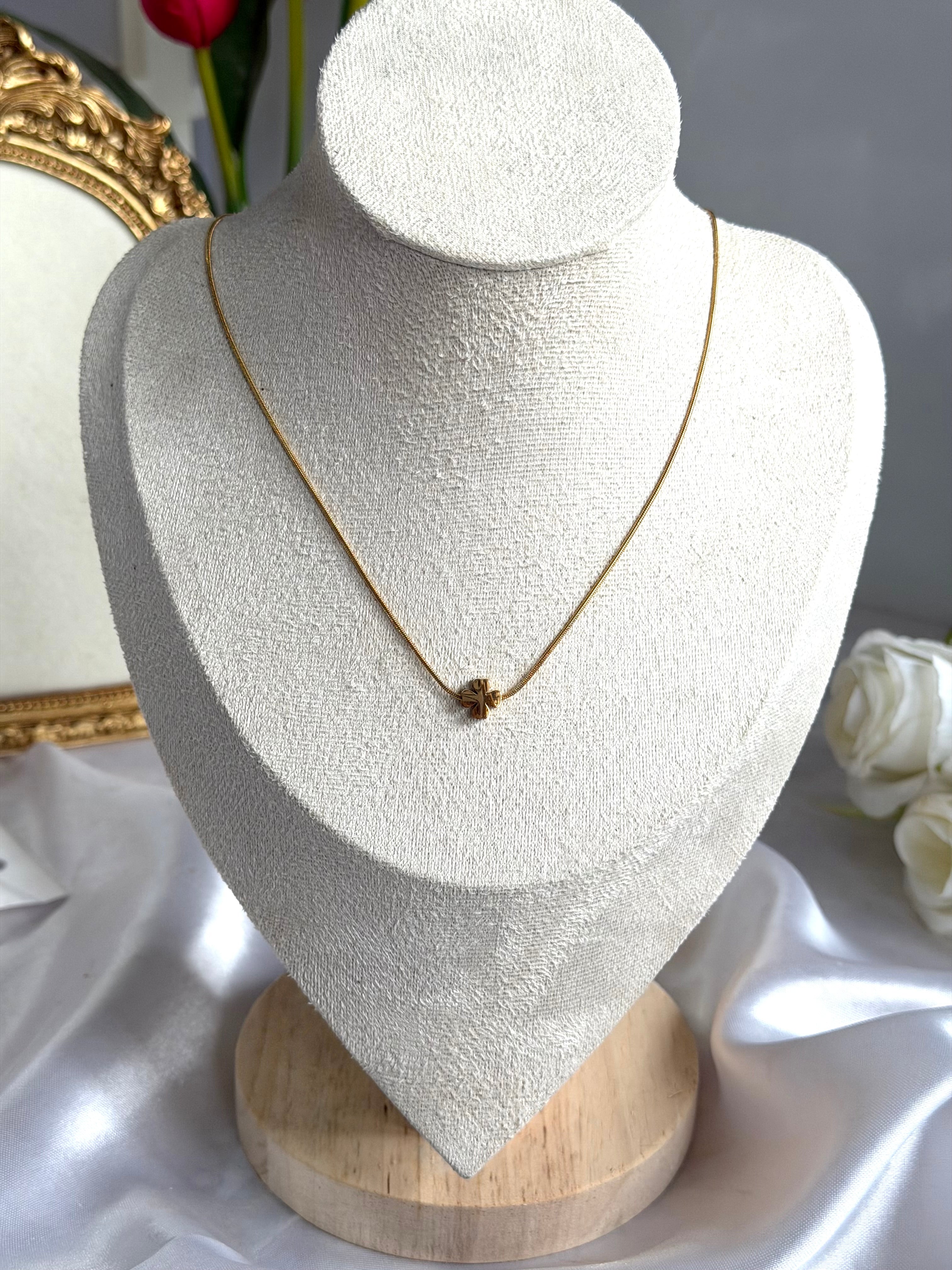 Necklace N26